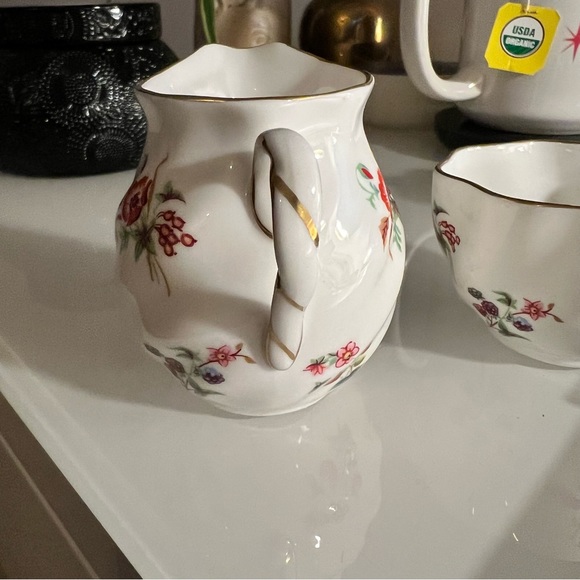 Vintage Coalport Individual Creamer and Open Sugar Bowl - Picture 11 of 13